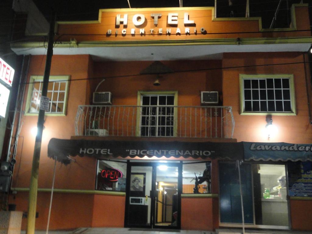 OYO Hotel Bicentenario Tampico Exterior foto