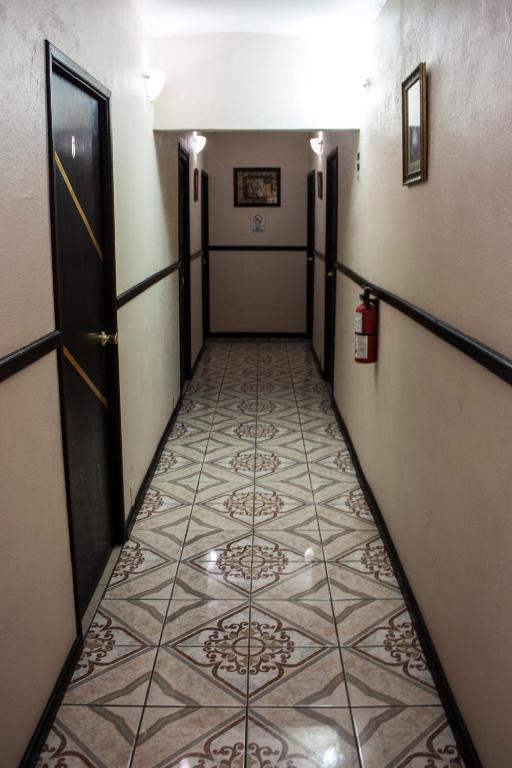 OYO Hotel Bicentenario Tampico Exterior foto