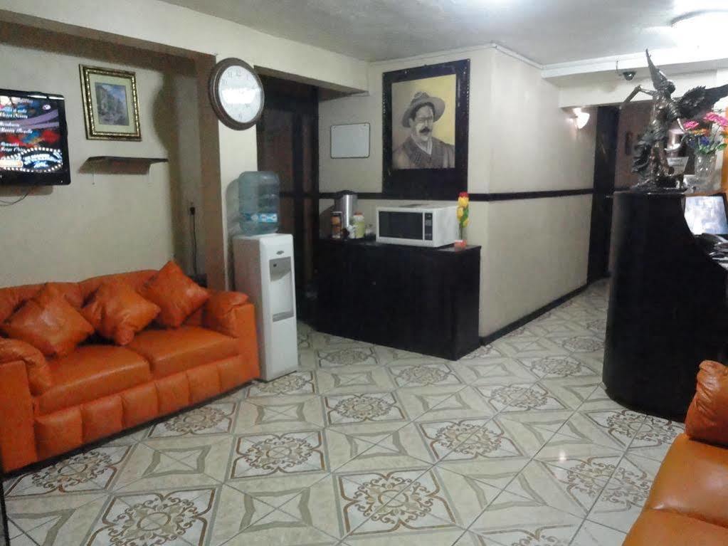 OYO Hotel Bicentenario Tampico Exterior foto